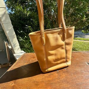 Vintage Coach Classic Lunch Tote Style No. 9077 in Camel